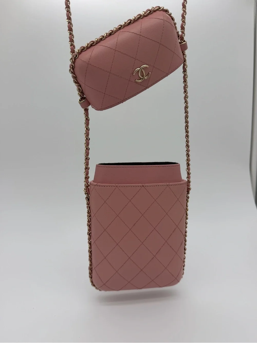 CHANEL Quilted Leather Crossbody Phone Bag in Dusty Pink with Gold Hardware